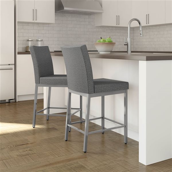 Tabouret de bar Amisco Industries Perry 30 po en tissu gris/métal gris brillant