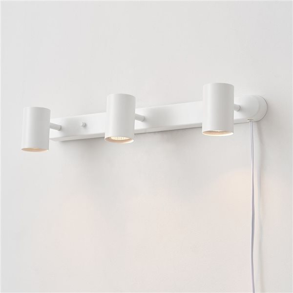 Globe Electric Dale 22.25-in 3-light Matte White Plug-In Track Lighting