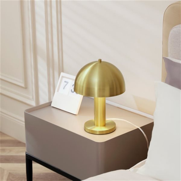 Globe Electric Olivia 12-in Matte Brass Table Lamp With Metal Shade  91002421