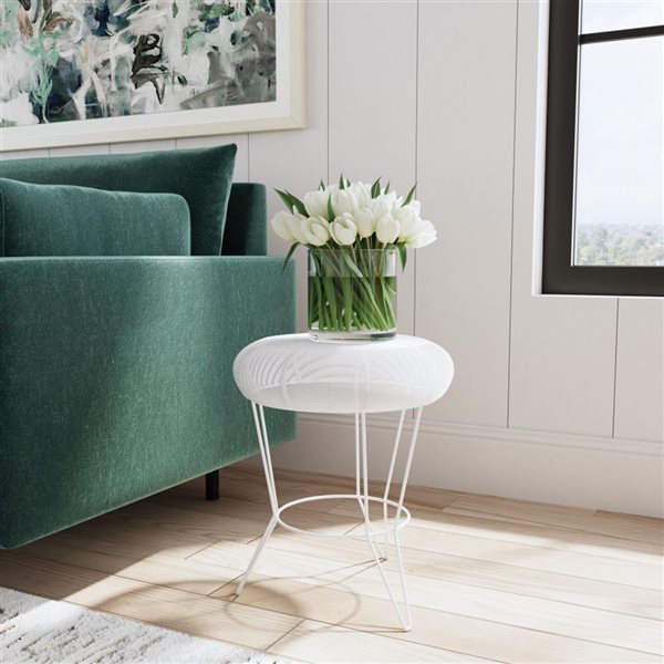 HomeRoots 18-in White Wire Round top End Table