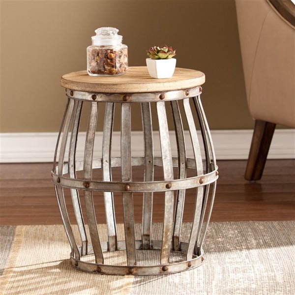 HomeRoots 18-in Silver and Natural Manufactured Wood Round End Table