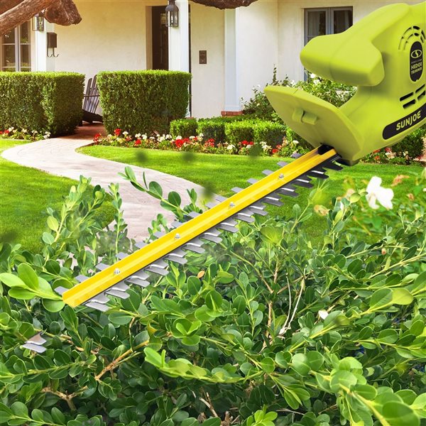 Sun Joe 3.8 A 22-in Electric Hedge Trimmer