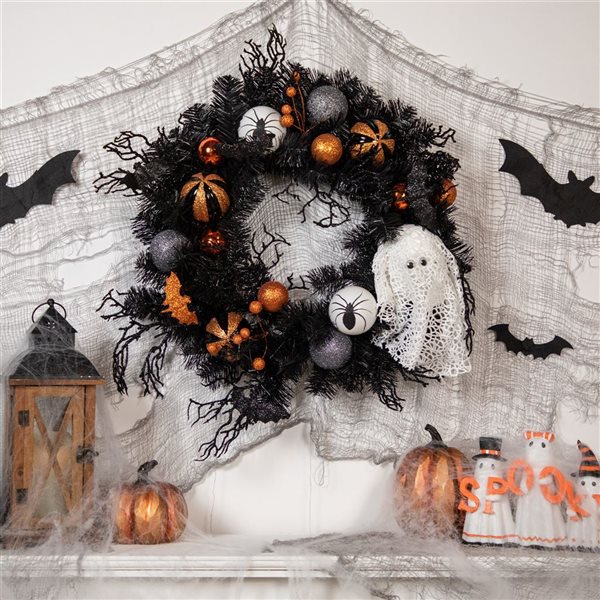 Northlight 24-in diameter Indoor Ghost Halloween Pine Wreath