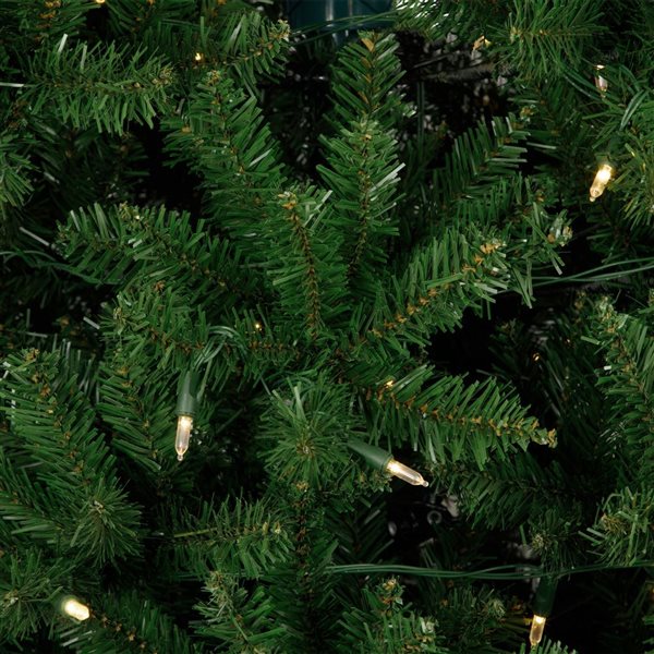 Northlight 7.5-ft Pre-lit Pine Full Green Artificial Christmas Tree with 500 Multicolour LED Lights and Tree Stand