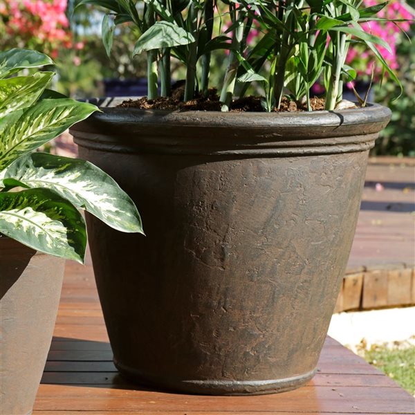 Sunnydaze Anjelica Outdoor Flower Pot Planter Rust 24-in 4/pk