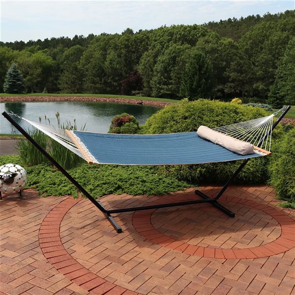 Sunnydaze Quilted Designs Hammock with Pillow Blue Tidal Wave for 2 55-in x 144-in