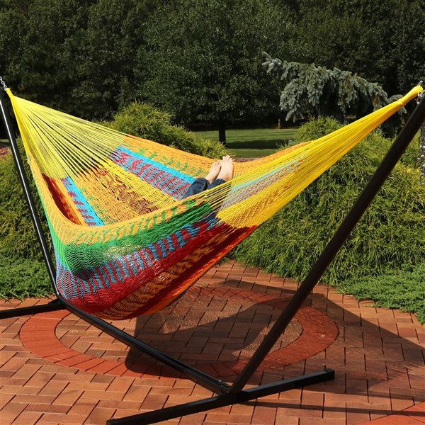 Sunnydaze Handwoven XXL Thick Cord Mayan Family Hammock Multi-Color 156-in x 90-in