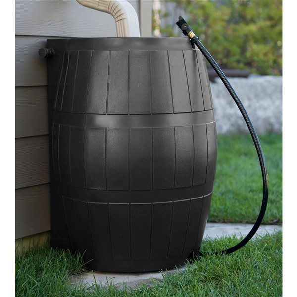 FCMP Outdoor 24 x 32-in Black Recycled Plastic Above Ground Rain Barrel