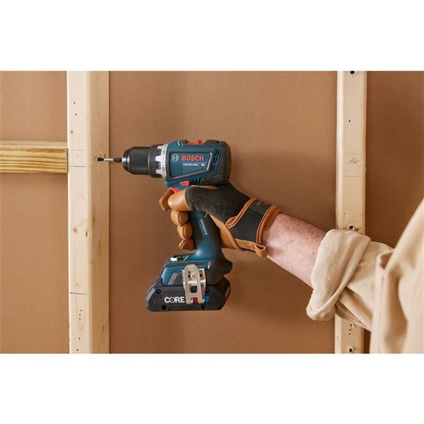 Coffret perceuse-visseuse Bosch 18 V sans balai outil connecté avec 2 batteries CORE18V 4 Ah à puissance optimisée