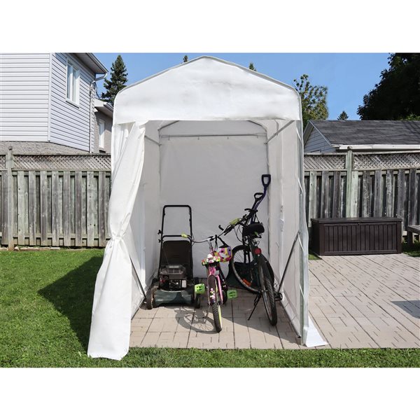 Abri utilitaire d'extérieur de Gazebo Penguin en polyéthylène tissé blanc  5x 8 pi