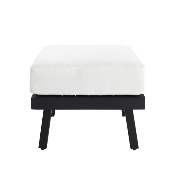 Pouf d'extérieur carré 22 po Arkona par Linon Home Decor cadre aluminium noir et coussin blanc