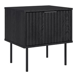 Table d'appoint classique Alexander en bois d'ingénierie cannelé avec pieds en métal par Brentwood Valley Designs, noir