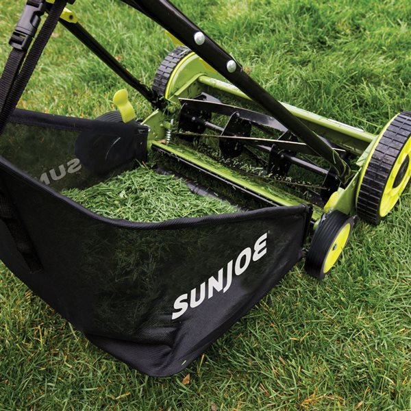 Sun Joe 18-in Manual Reel Lawn Mower with Grass Catcher MJ501M