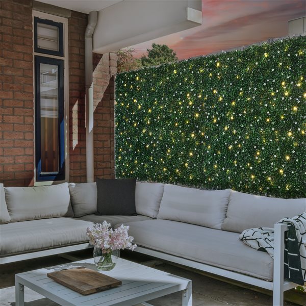 everhome Jasmine Boxwood Artificial Hedge Wall Panel with Lights - 3.28 x 3.28-ft - 1/Pack