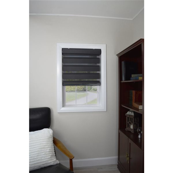 Versailles Home Fashions Zebra  36-in x 72-in Black Room Darkening Cordless Privacy Shade