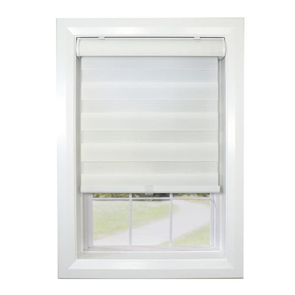 Versailles Home Fashions Zebra  33-in x 72-in Eggshell Light Filtering Cordless Privacy Shade