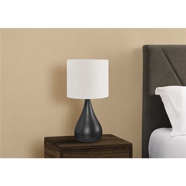 Monarch Specialties Set of 2 18-in Ivory Fabric Shade and Black Metal Base Contemporary Table Lamp