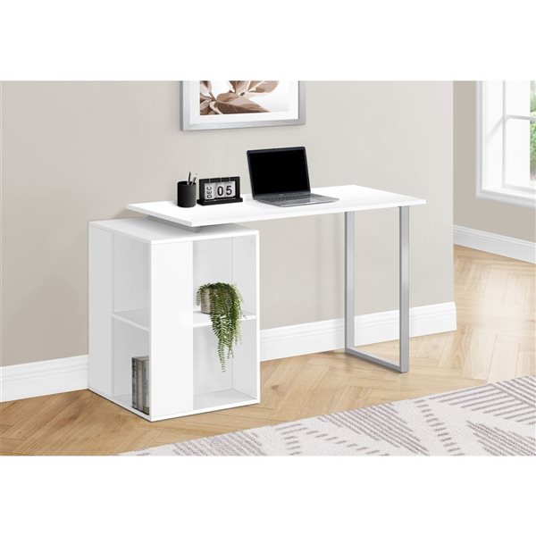 Bureau d'ordinateur contemporain 55 po Monarch Specialties en stratifié blanc avec tablettes de rangement