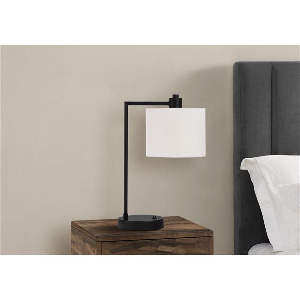 Lampe de table moderne 19 po avec port USB Monarch Specialties métal noir avec abat-jour en tissu ivoire