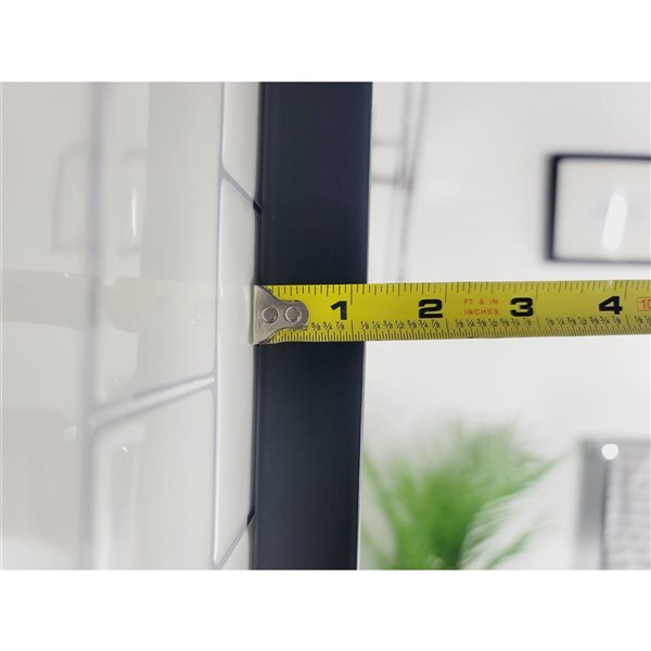 Decor Wonderland Khristy 19 W x 31-in H Black Oval Framed Bathroom Mirror