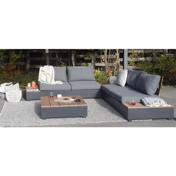 Corriveau Outdoor Furniture Terra 5 x 7-ft Mixed Grey Indoor/Outdoor Area Rug