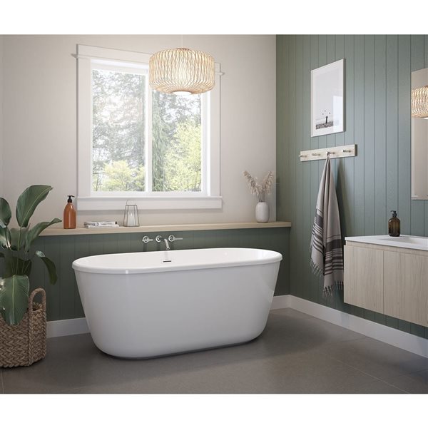 Maax Griffin 58 x 29 White AcrylX Freestanding Center Drain Bathtub with White Skirt