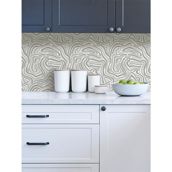 Papier Peint autocollant Esprit par NuWallpaper gris