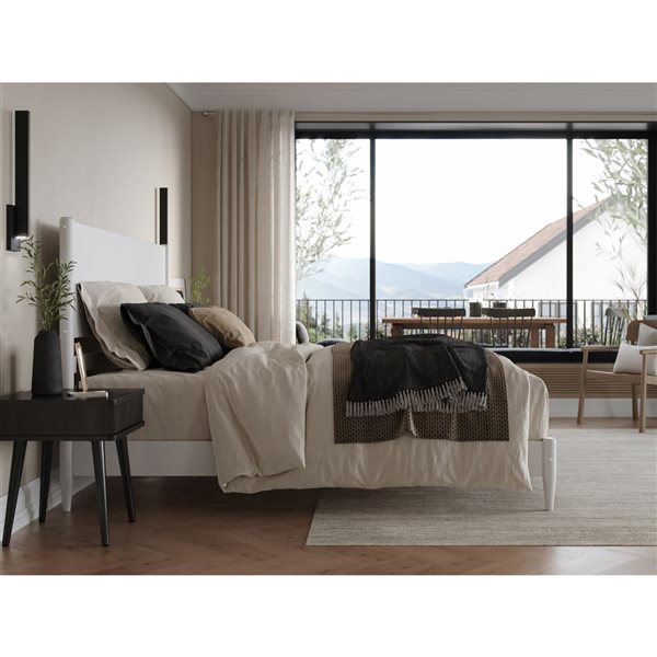 AFI Furnishings Pasadena King Solid Wood Low Profile Platform Bed - White