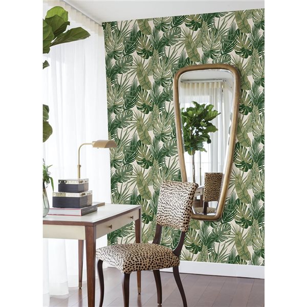 NuWallpaper Palmero 20.5-in W x 18-ft L Green Leaf Pattern Peel and Stick Wallpaper - Covers 30.75 ft²