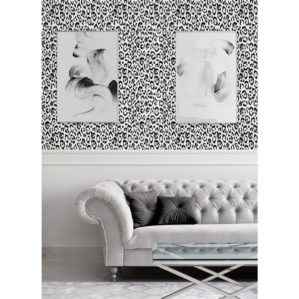 Papier peint autocollant Marlowe de NuWallpaper 20,5 po l. x 18 pi L. noir/blanc motif léopard, couvre 30,75 pi²