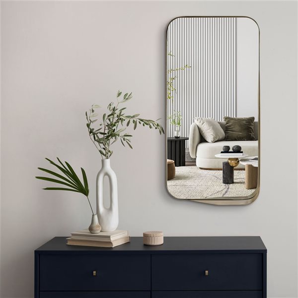 Miroir mural à cadre rectangulaire Rastus de Gild Design House 26 x 14 po en métal bronze