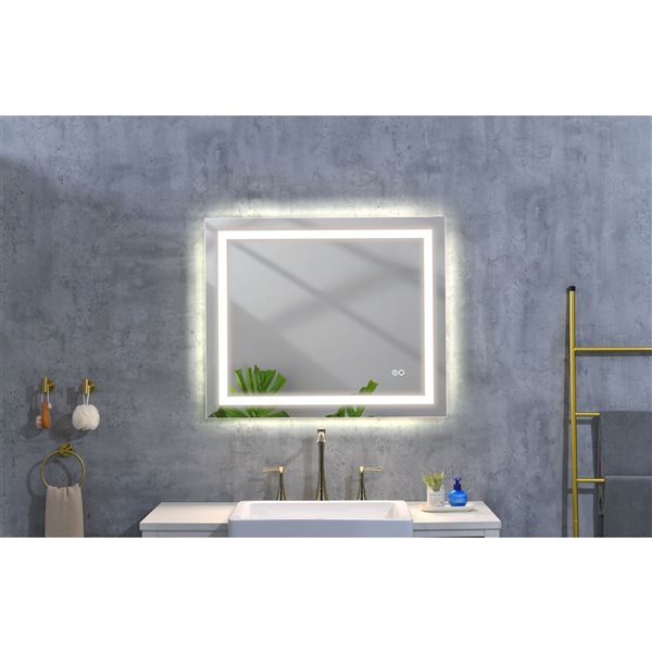 Miroir illuminé DEL Flynama en aluminium avec cadre blanc 36 x 28 po