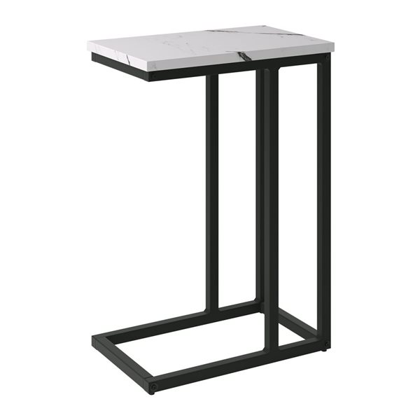 Table d'appoint étroite en forme de C Harmony Brentwood Valley Designs en blanc marbré avec base noire