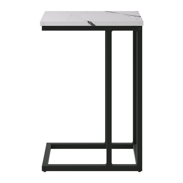 Table d'appoint étroite en forme de C Harmony Brentwood Valley Designs en blanc marbré avec base noire