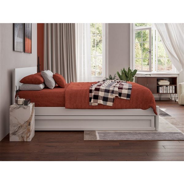 AFI Wesley Full Platform Bed with Panel Footboard and Twin Trundle in White