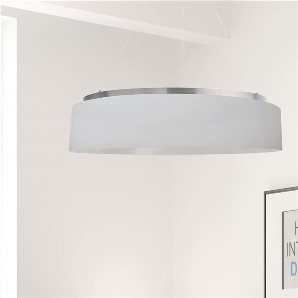 Lustre moderne intégré à DEL Circulo de Dainolite 34 W 26 po diamètre x 6 po h. avec abat-jour en tissu blanc, argent