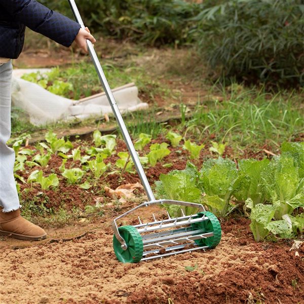 Gardenised Rolling Spike Lawn Aerator with Steel Handle and Sharp Metal Tines