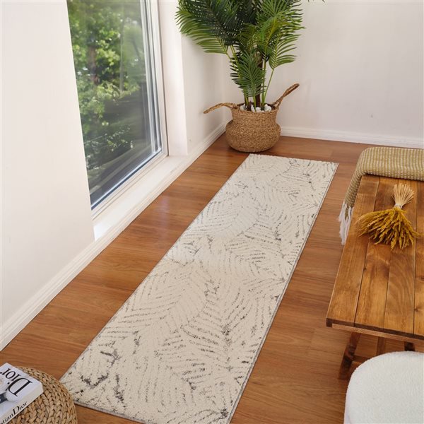 Tapis de passage décoratif Nimbus de Rug Branch 2 x 8 pi moderne à motif botanique crème/gris