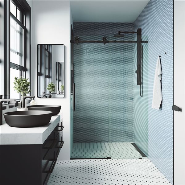 Porte de douche coulissante sans cadre Elan Cass Aerodynamic de VIGO 48 à 52 po x 76 po noir mat avec verre transparent