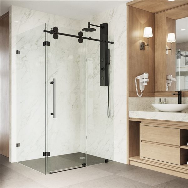 Cabine de douche coulissante sans cadre Winslow de VIGO 34 po x 46 po x 74 po noir mat avec verre transparent