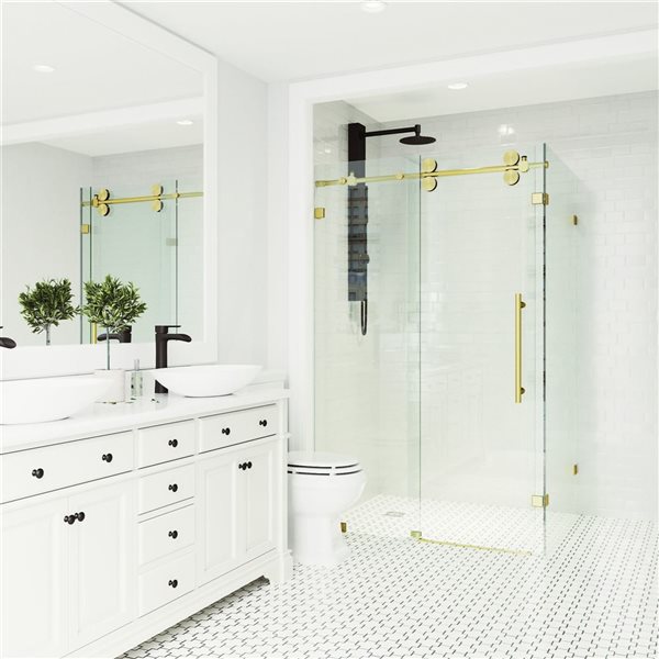 Cabine de douche coulissante sans cadre Winslow de VIGO 34 po x 46 po x 74 po or brossé mat avec verre transparent