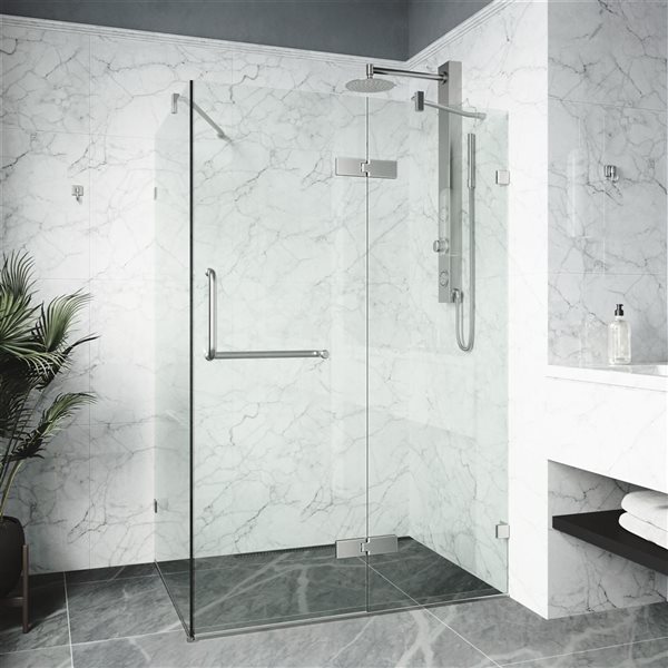 Cabine de douche à charnière sans cadre Monteray par VIGO nickel brossé avec verre transparent 30 po x 46 po x 73 po