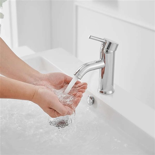 BWE Single Hole Single-Handle Bathroom Faucet With Pop Up Drain in Polished Chrome