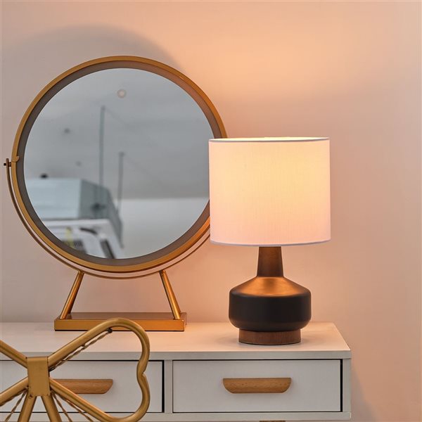 Globe Electric 15-in Matte Black/Wood Tone Ceramic Table Lamp with White Linen Shade - On/Off Rotary Switch