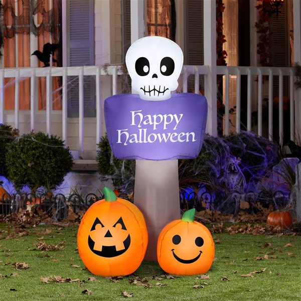 Enseigne gonflable “Happy Halloween” avec lumières DEL de Gemmy 54 po h.