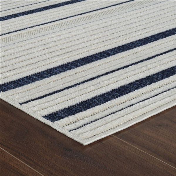 Tapis décoratif int./ext. Maise de Rug Branch 5 x 7 pi bleu crème moderne motif à rayures