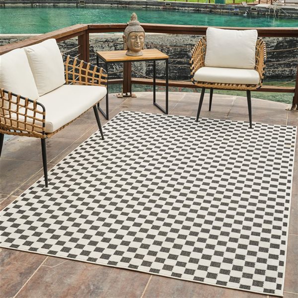 Rug Branch Maise 6 x 9-ft Black White Modern Checked Pattern Indoor/Outdoor Area Rug