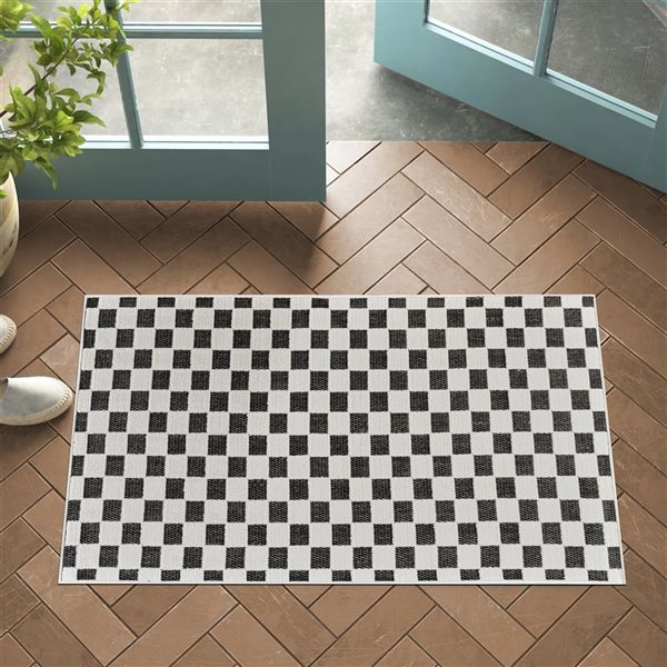 Rug Branch Maise 3 x 5-ft Black White Modern Checked Pattern Indoor/Outdoor Door Mat