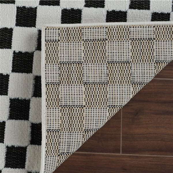 Tapis décoratif int./ext. Maise de Rug Branch 5 x 7 pi blanc noir moderne motif carreauté