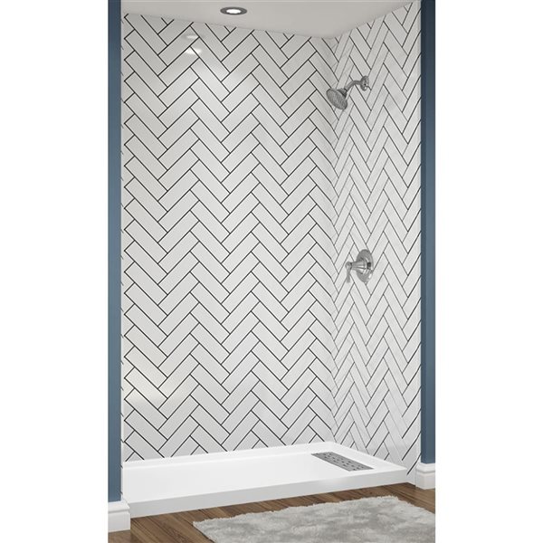 Douche en alcôve Avora Bath panneau à chevrons acrylique blanc à coulis noir et drain centré 60 l. x 34 po p.